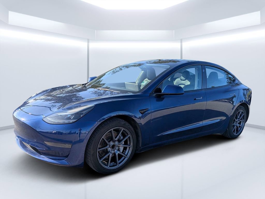 Used 2022 Tesla Model 3 Standard Range image 7