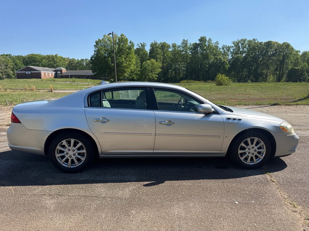 Used 2009 Buick Lucerne CXL FWD image 6
