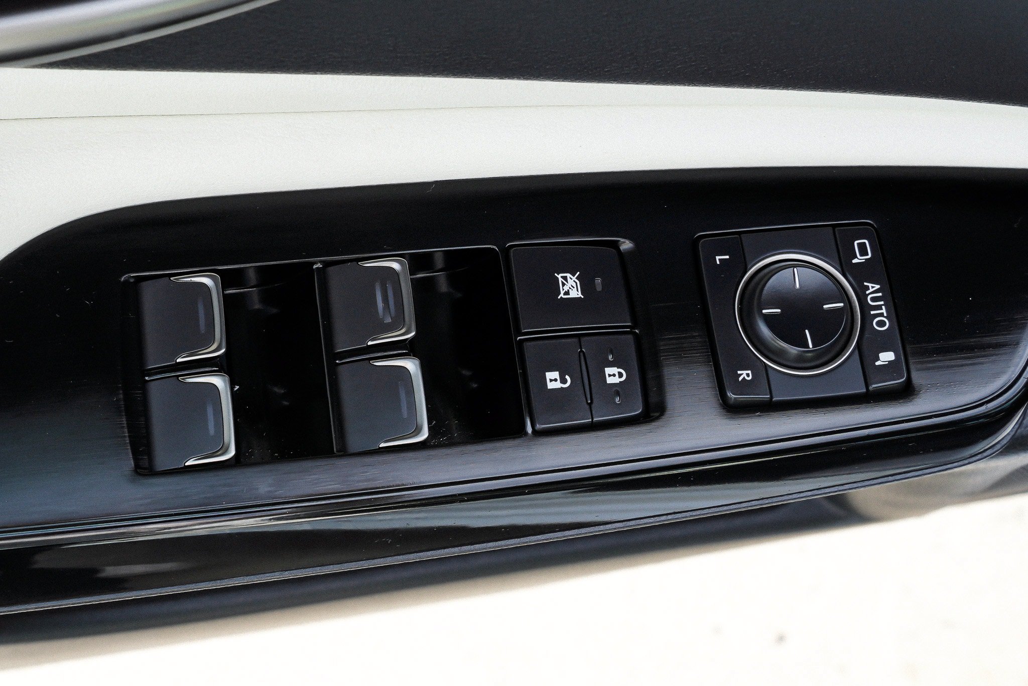 Used 2023 Lexus ES 350 F Sport w/ Accessory Package (Z2) FWD image 20