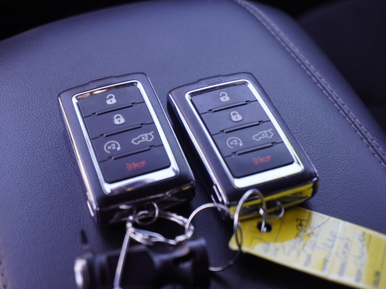Used 2023 Jeep Grand Cherokee L Laredo AWD/4WD image 19
