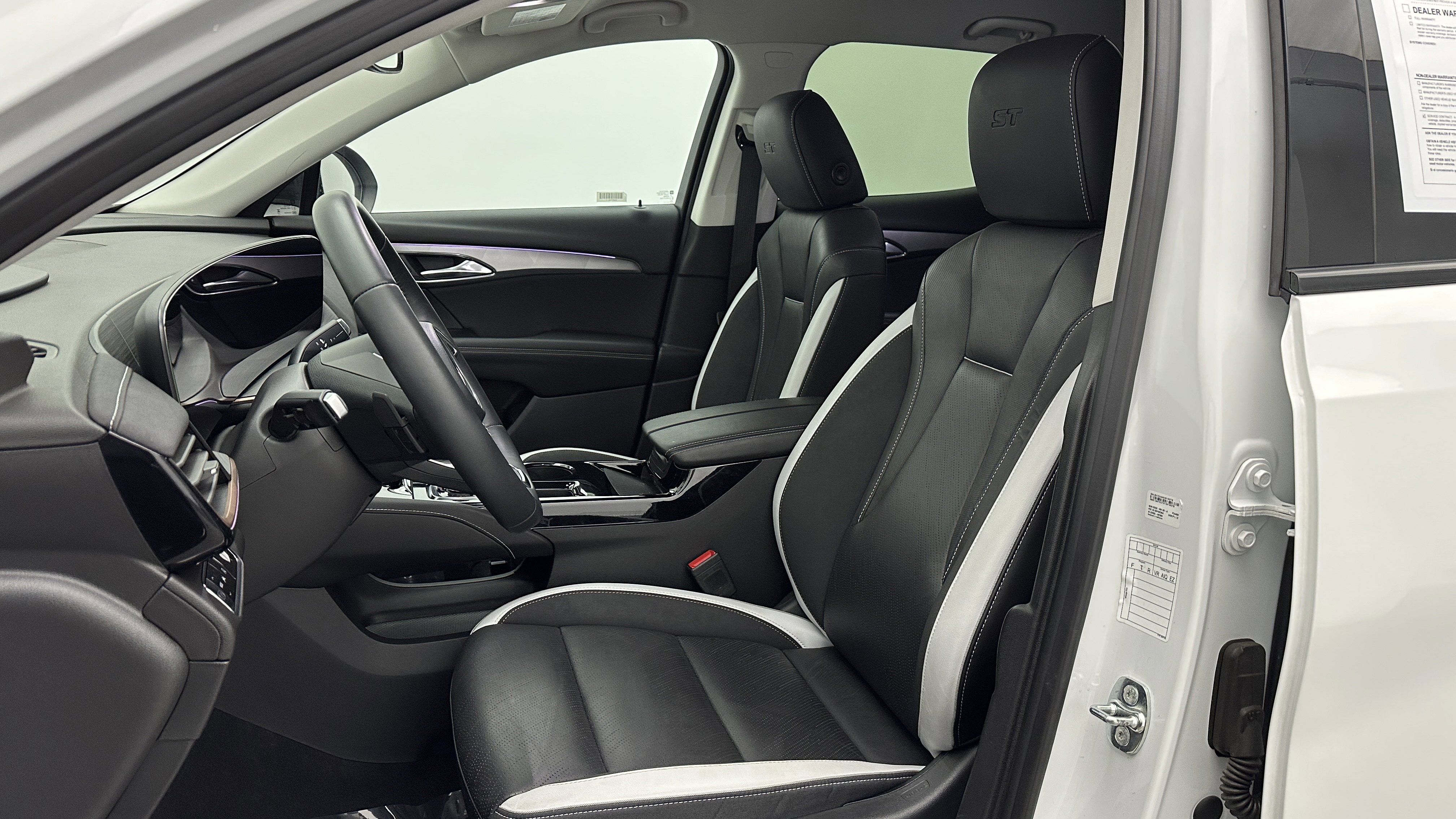 Used 2024 Buick Envision Sport Touring image 14