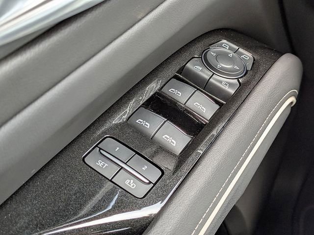 Certified 2024 Cadillac Escalade Sport w/ LPO, ONYX Package image 25