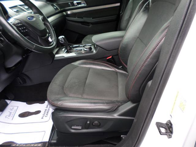Used 2019 Ford Explorer XLT w/ Equipment Group 202A image 33