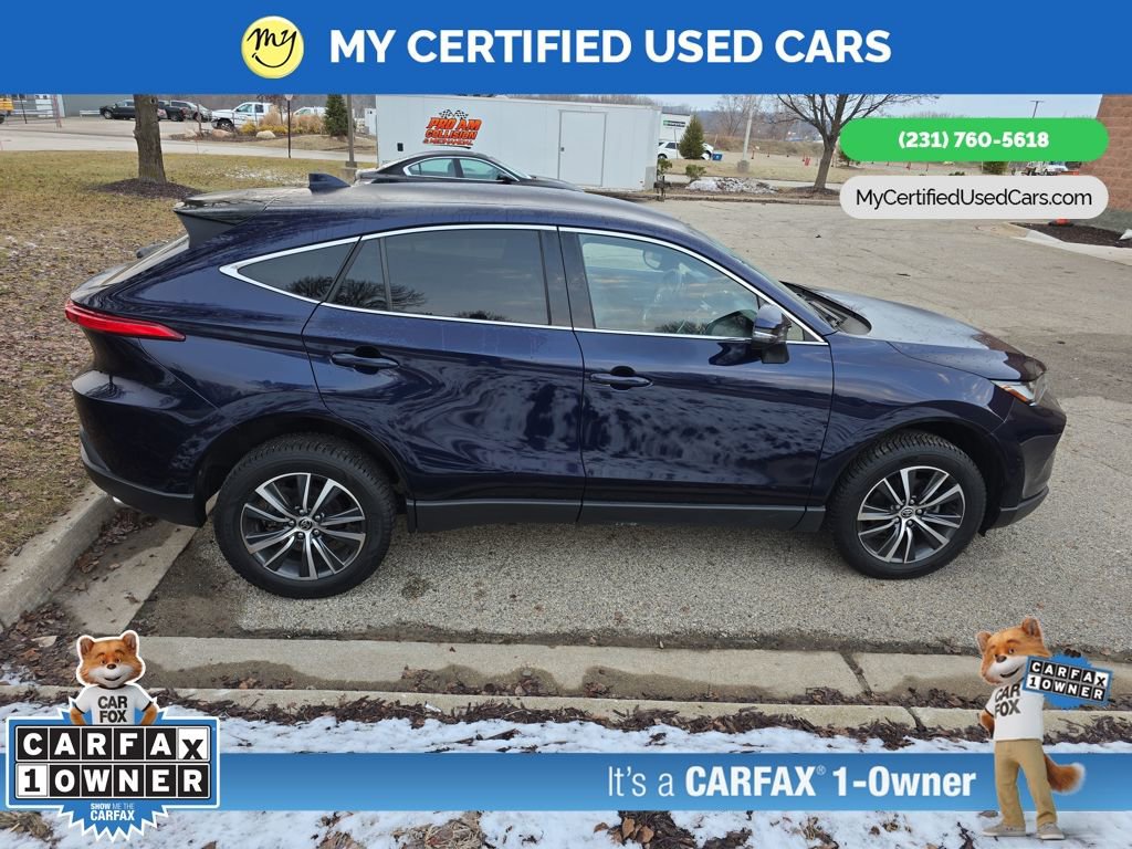 Used 2024 Toyota Venza LE image 4