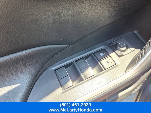 Used 2025 Toyota RAV4 XLE FWD image 29