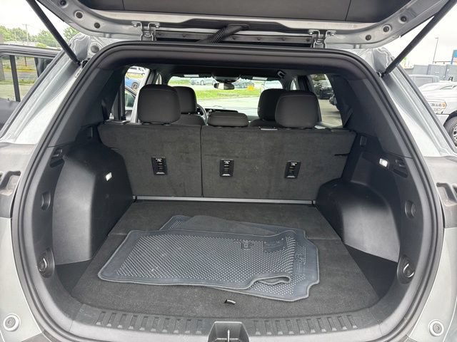 Certified 2025 Chevrolet Equinox LT FWD image 30