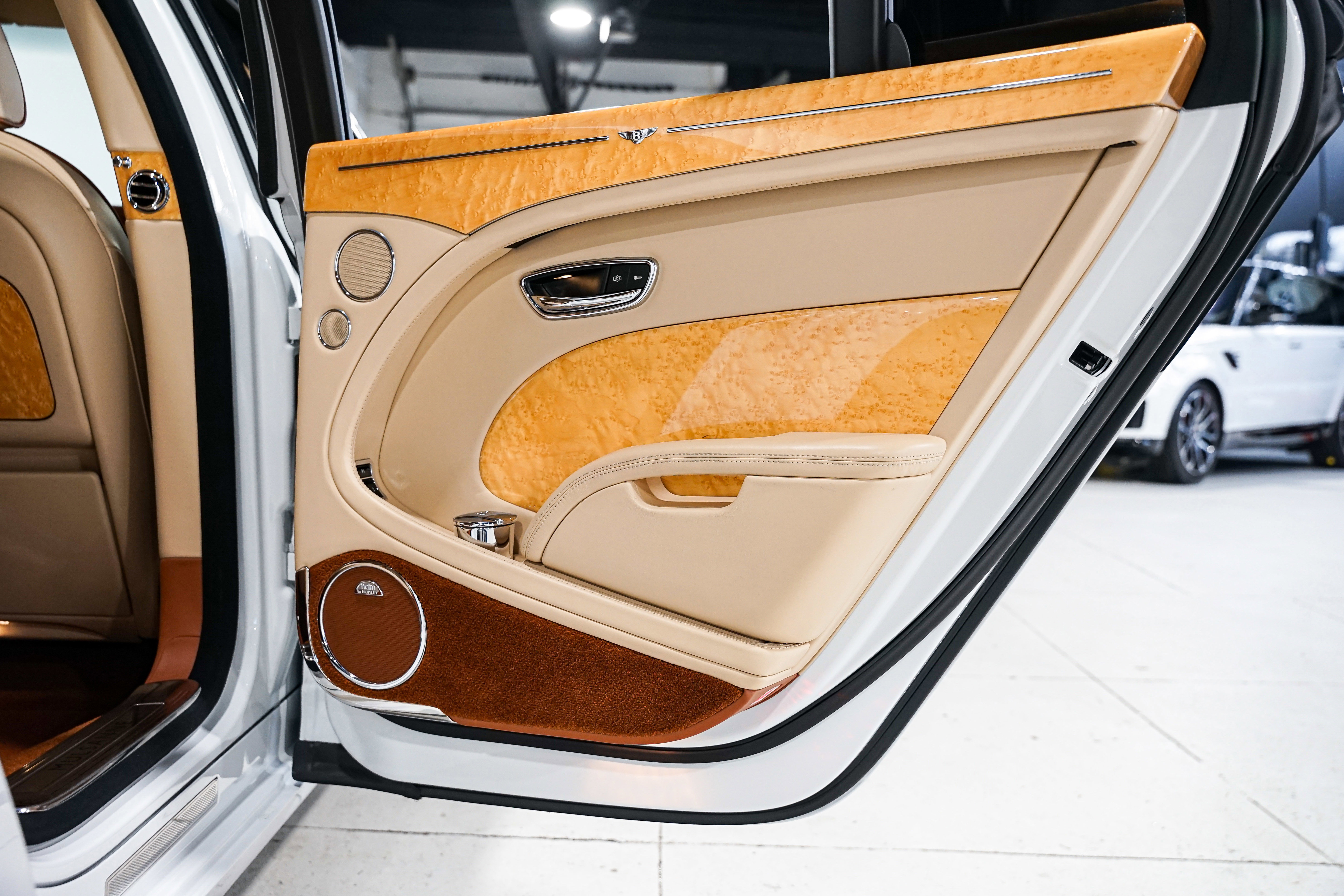 Used 2012 Bentley Mulsanne image 33