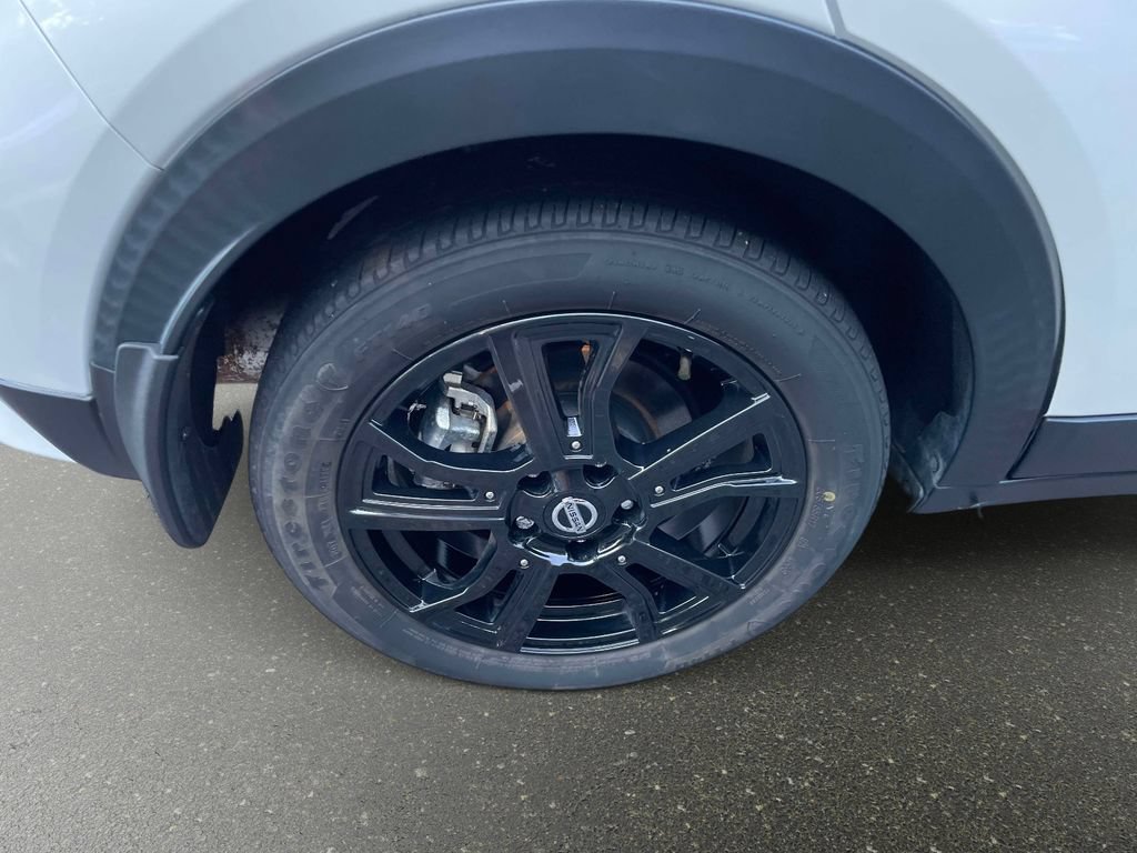 Used 2021 Nissan Kicks SR w/ SR Premium Package FWD image 7