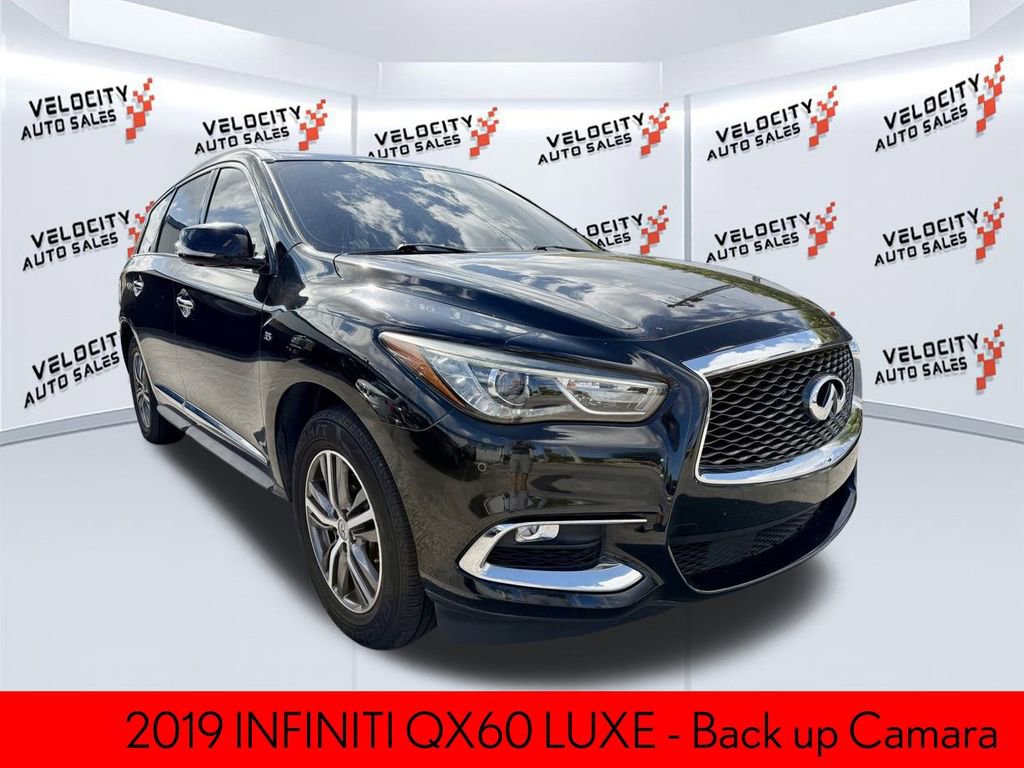 Used 2019 INFINITI QX60 Luxe w/ Essential Package