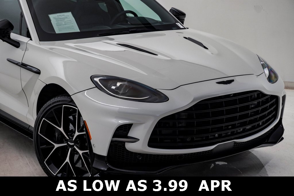 Used 2025 Aston Martin DBX 707 image 4