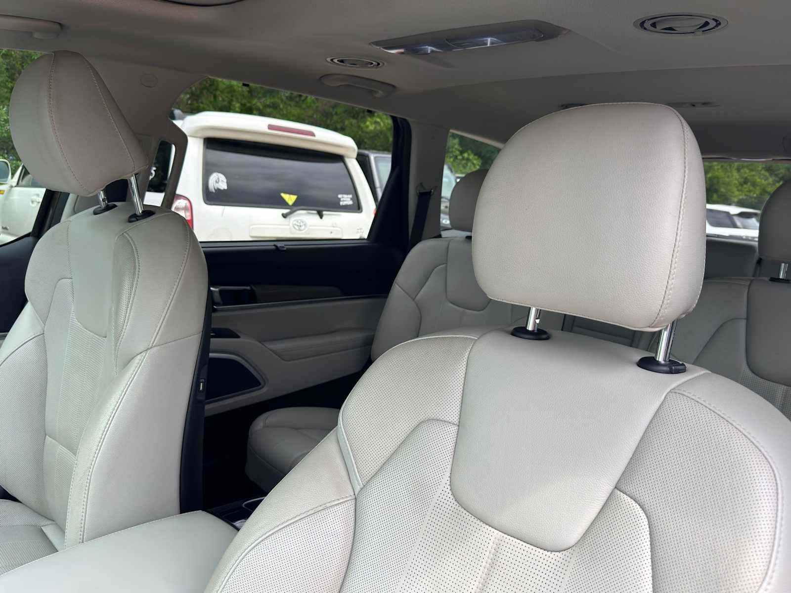 Used 2020 Kia Telluride EX w/ EX Premium Package image 13