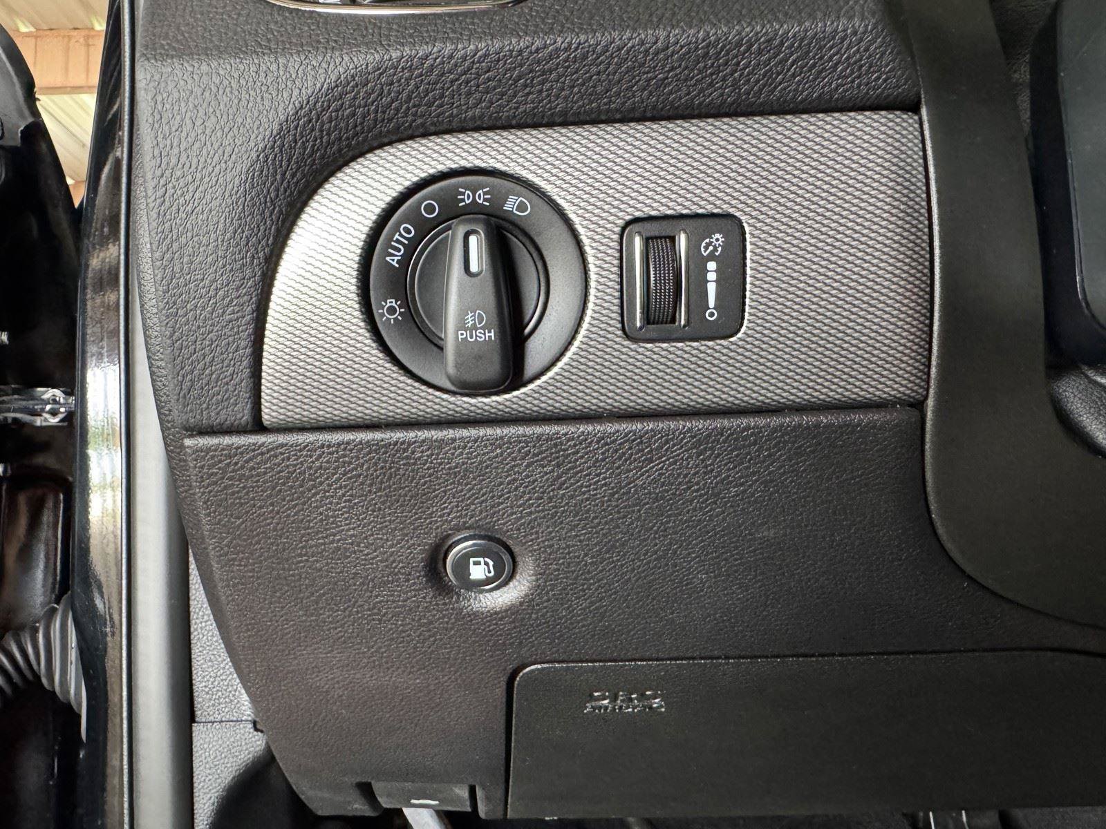 Used 2020 Dodge Durango R/T RWD image 24