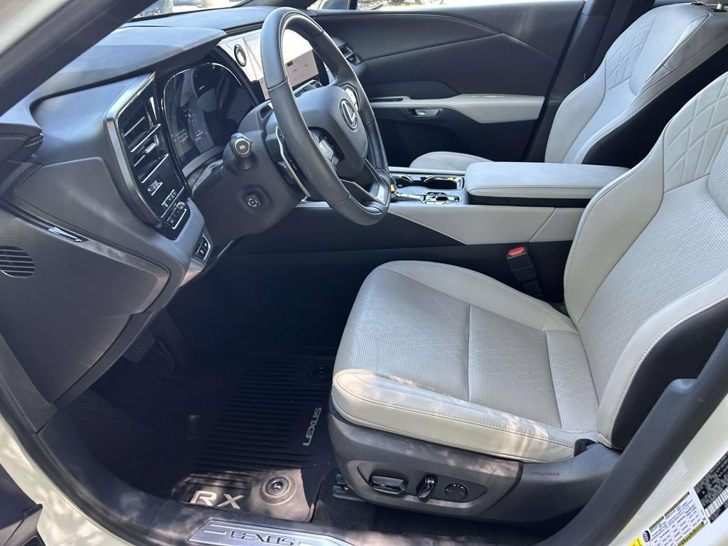 Used 2025 Lexus RX 350 Premium Plus w/ Convenience Package AWD/4WD image 11