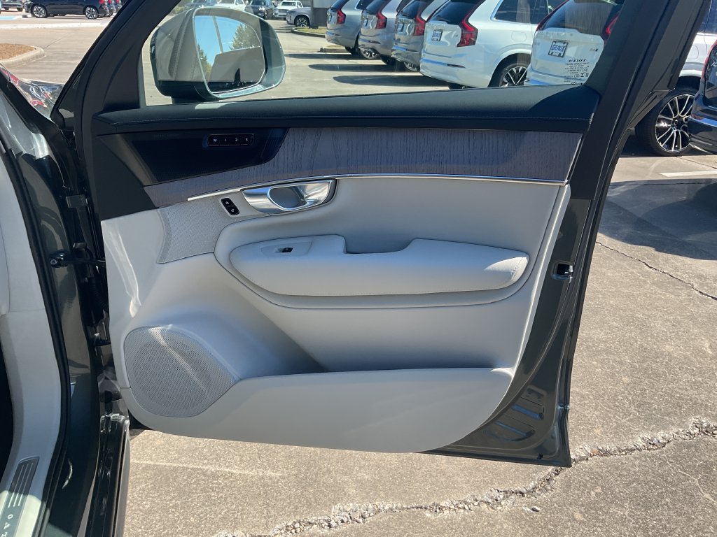 New 2027 Volvo XC90 B6 Ultra AWD/4WD image 18