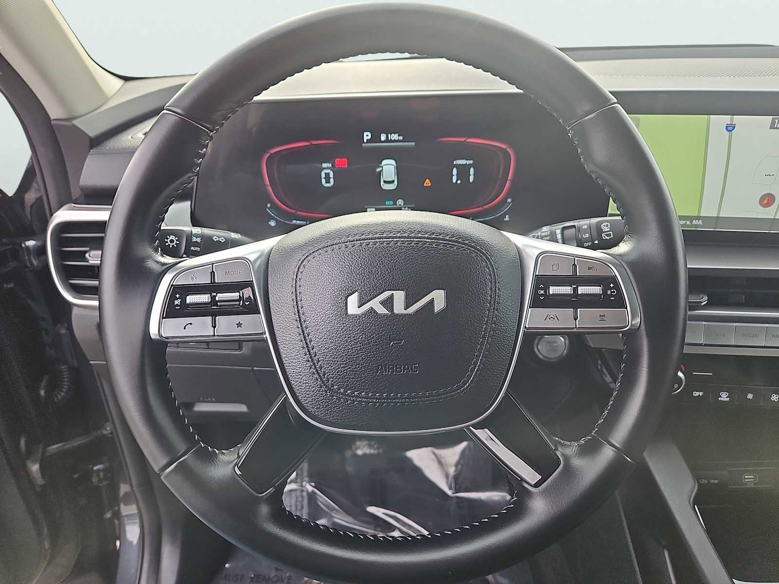 Certified 2024 Kia Telluride LX image 24