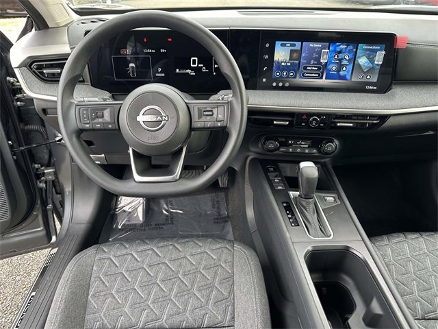 New 2026 Nissan Kicks SV w/ Illumination Package image 17