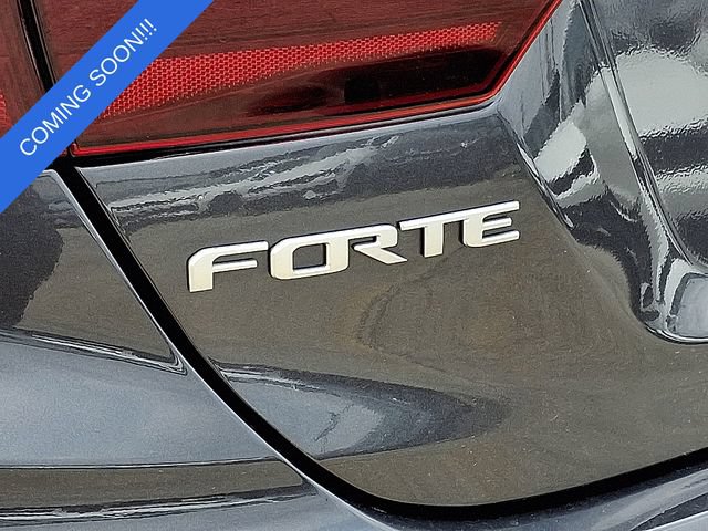 Used 2023 Kia Forte LXS FWD image 4