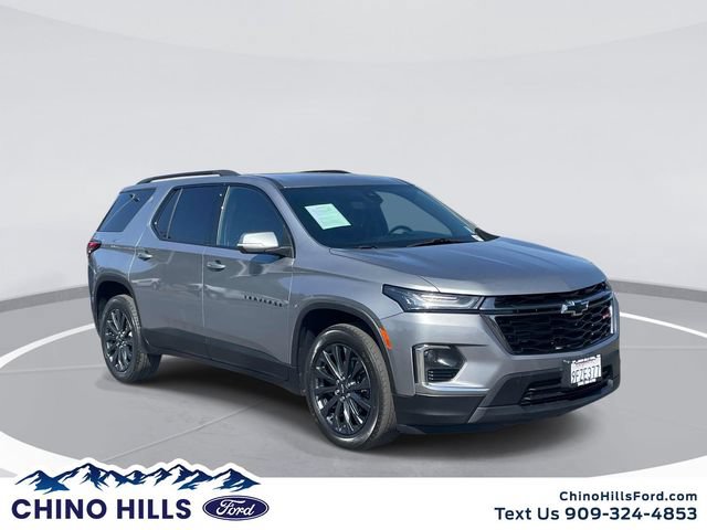 Used 2023 Chevrolet Traverse RS w/ LPO, Floor Liner Package FWD image 1