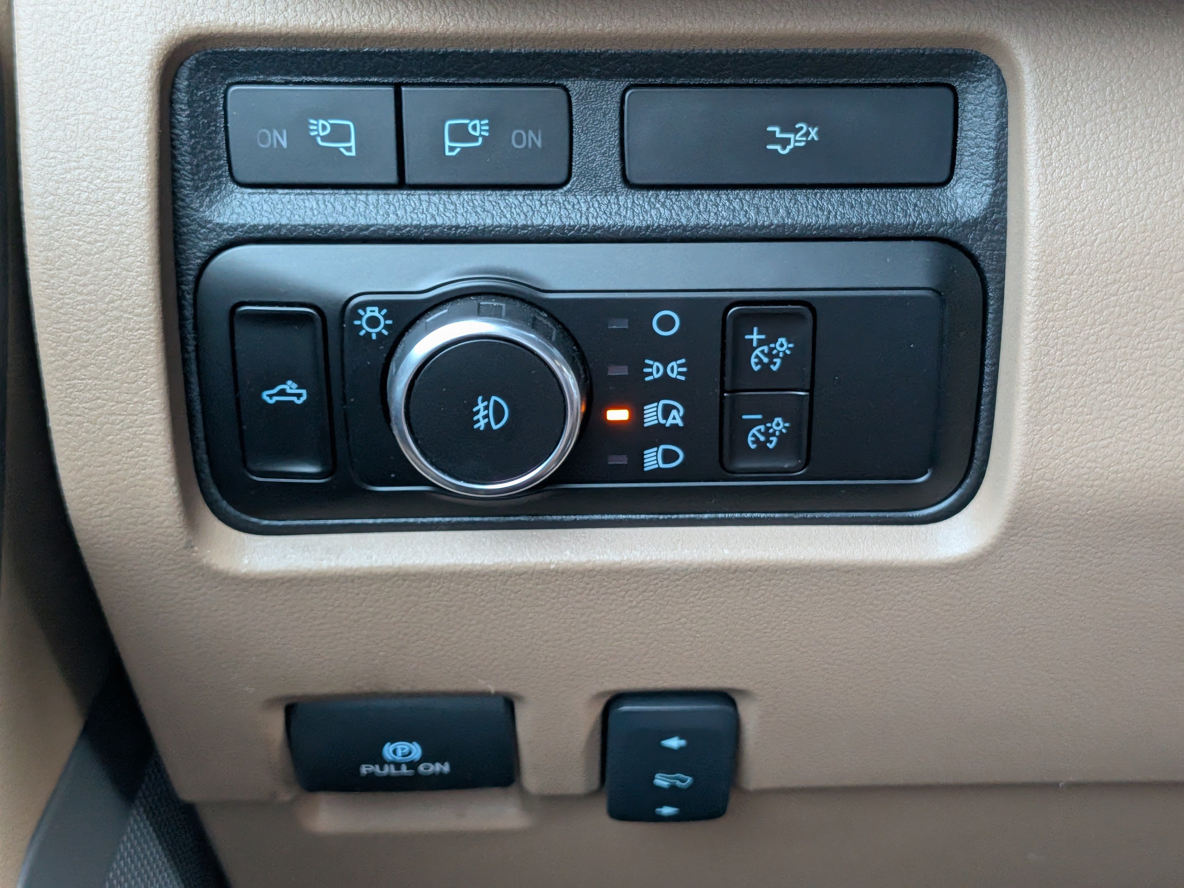 Used 2023 Ford F250 Lariat w/ Tremor Off-Road Package AWD/4WD image 23