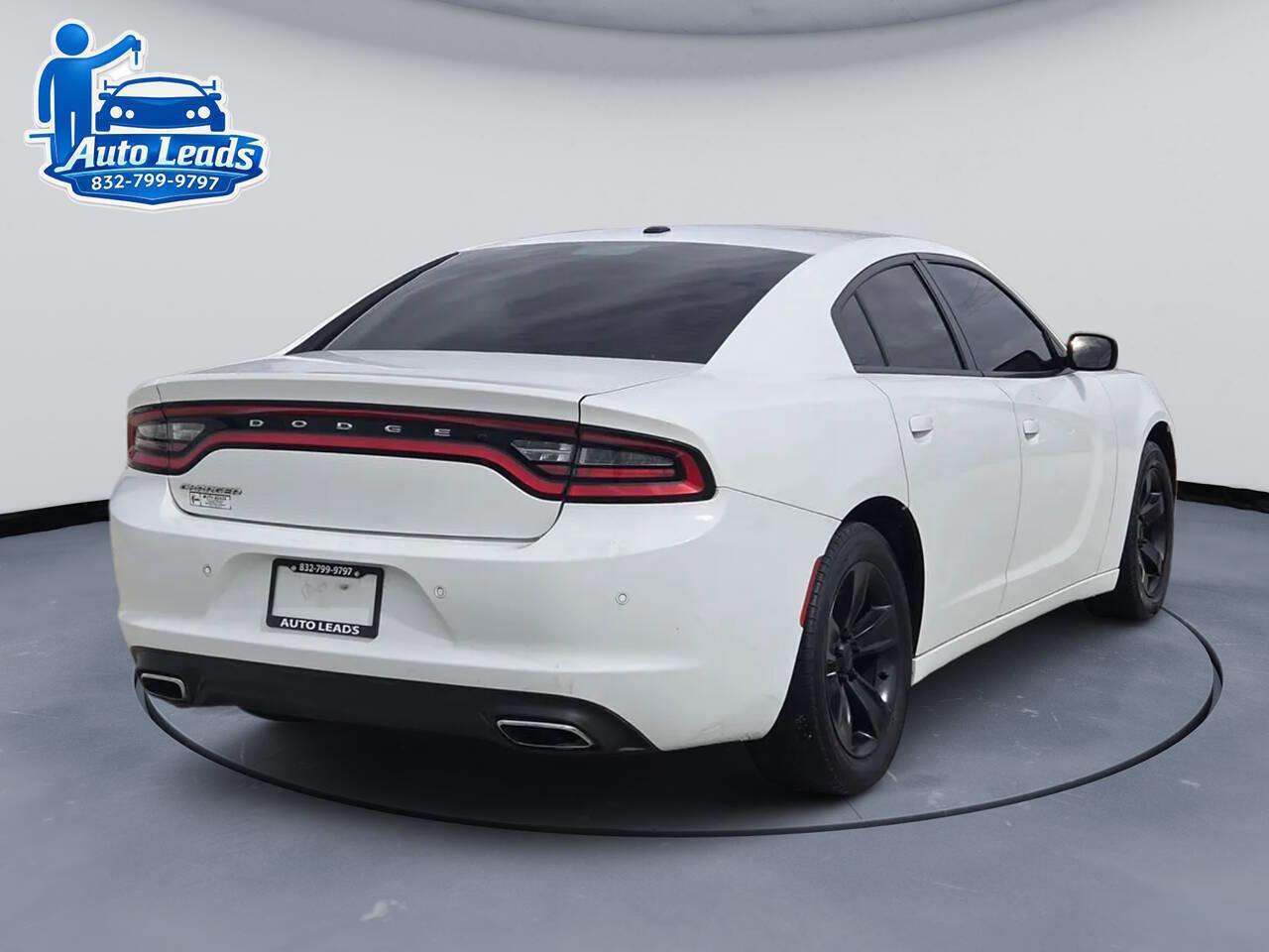 Used 2017 Dodge Charger SE w/ Popular Equipment Group RWD image 5