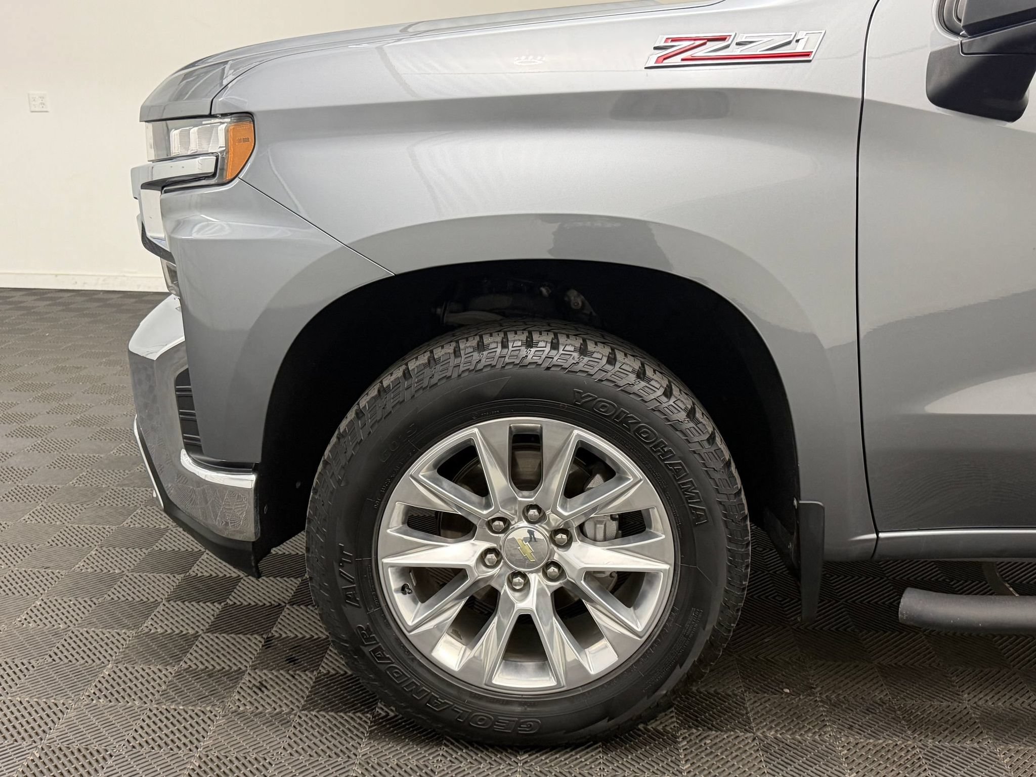 Used 2021 Chevrolet Silverado 1500 LTZ w/ LTZ Premium Package AWD/4WD image 10