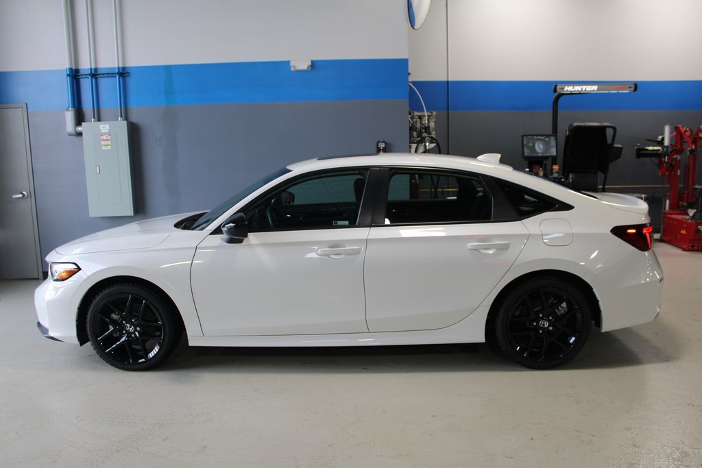 Used 2025 Honda Civic FWD Hybrid Sedan image 18