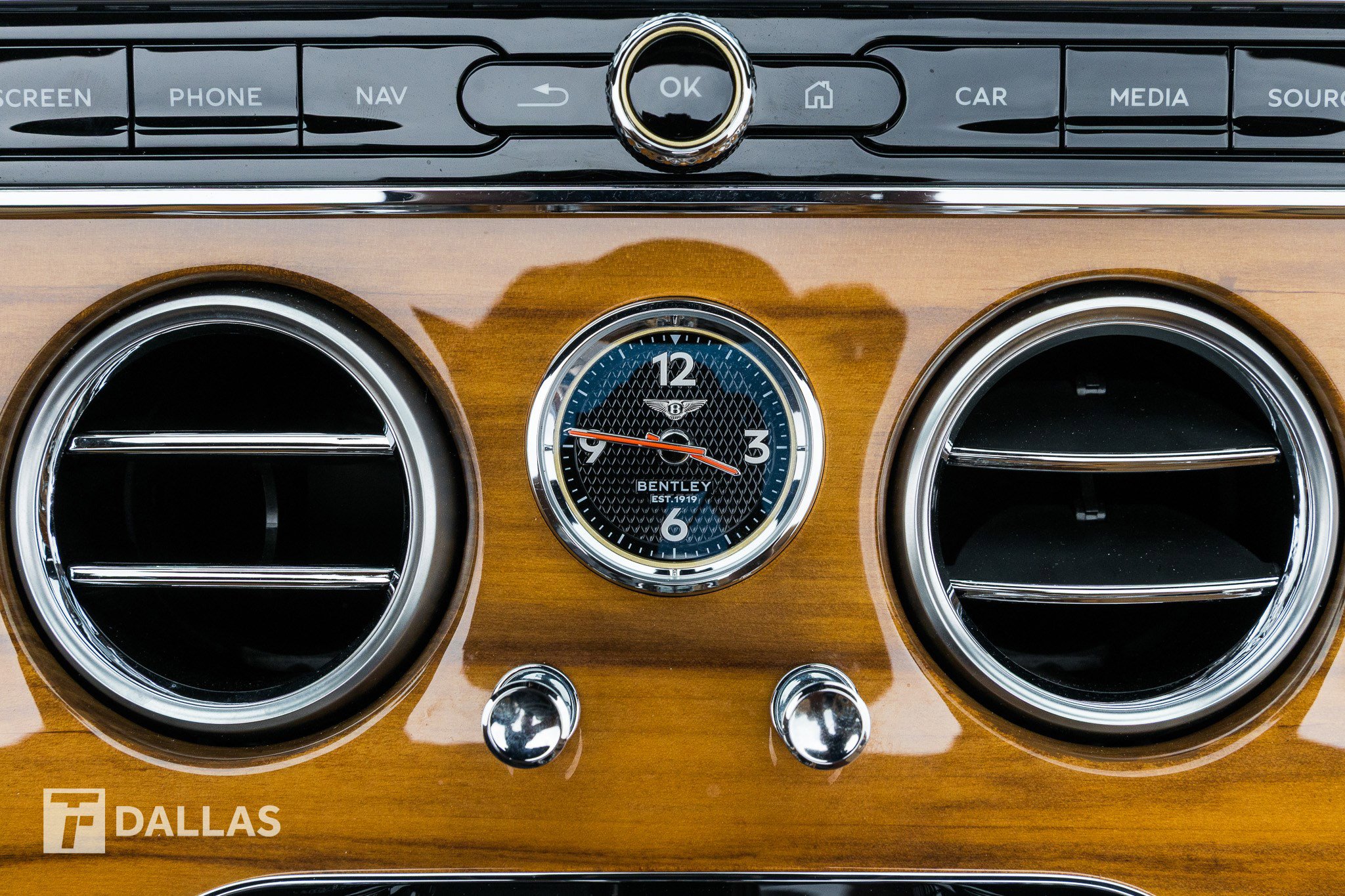 Used 2021 Bentley Continental GT image 28