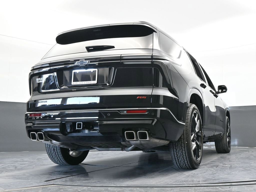 Used 2024 Chevrolet Traverse RS image 79