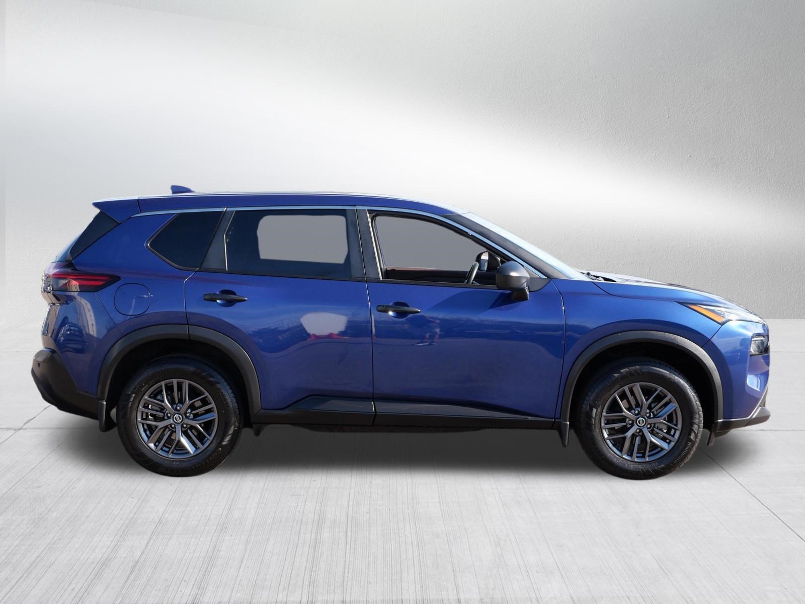 Used 2021 Nissan Rogue S AWD/4WD image 8