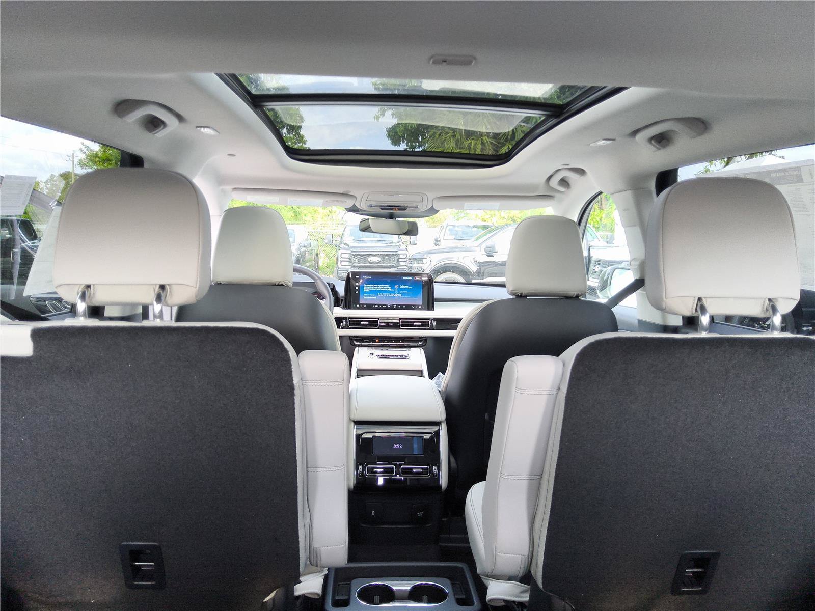 New 2026 Lincoln Aviator Reserve w/ Illumination Package RWD image 21