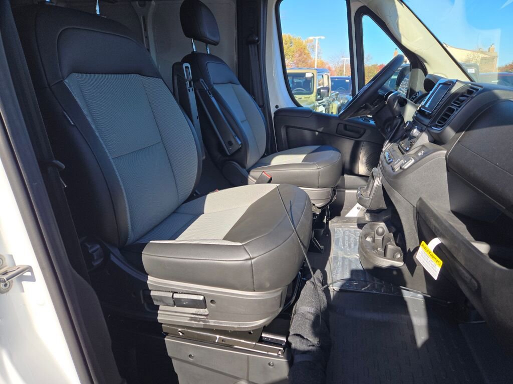 New 2026 RAM ProMaster 1500 w/ Cold Weather Group image 7