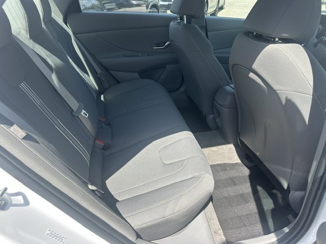 Used 2024 Hyundai Elantra SEL FWD image 14