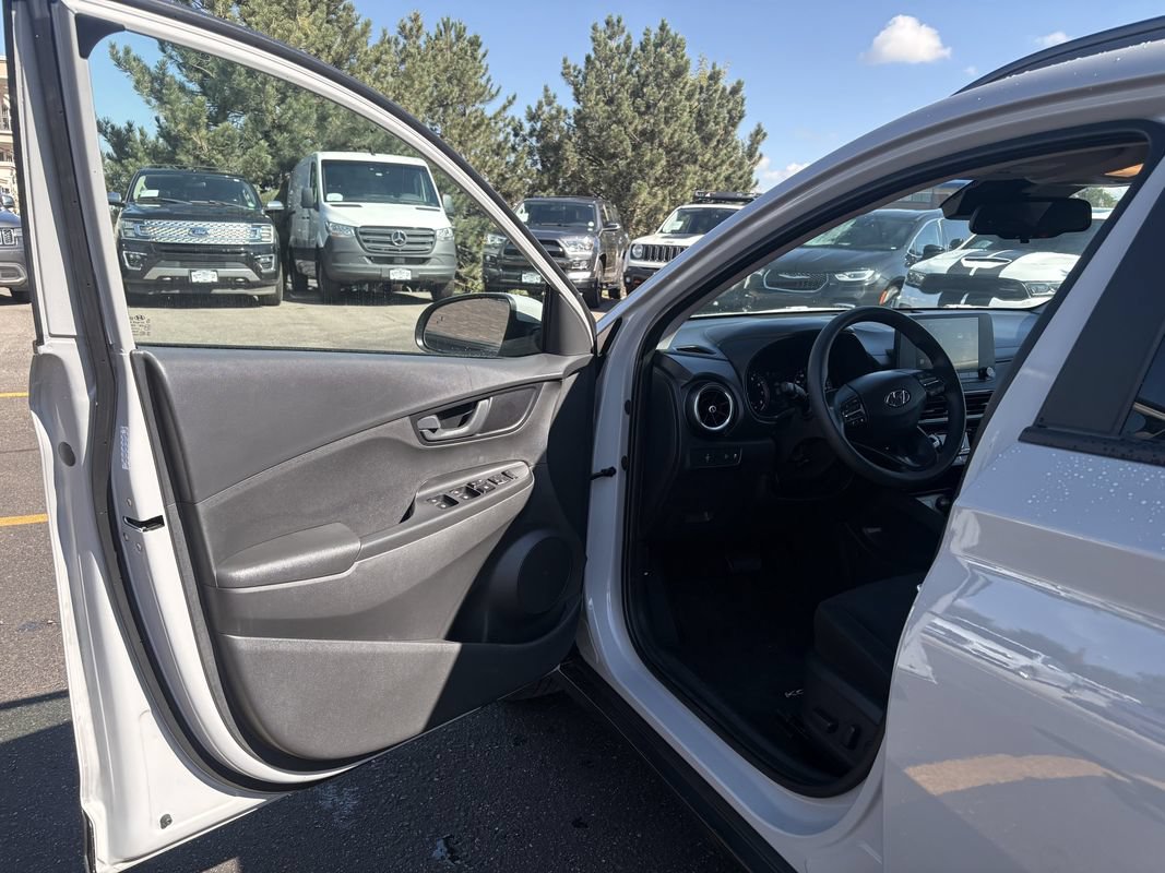 Used 2023 Hyundai Kona SEL w/ Cargo Package AWD/4WD image 10