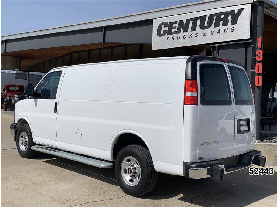 Used 2024 GMC Savana 2500 w/ Driver Convenience Package image 6