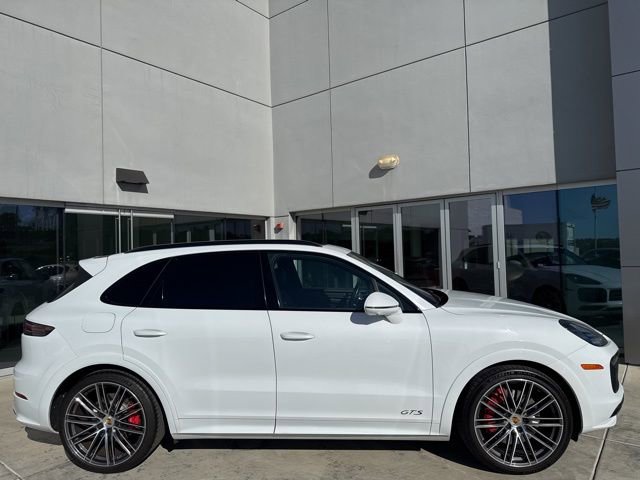 Used 2021 Porsche Cayenne GTS image 8