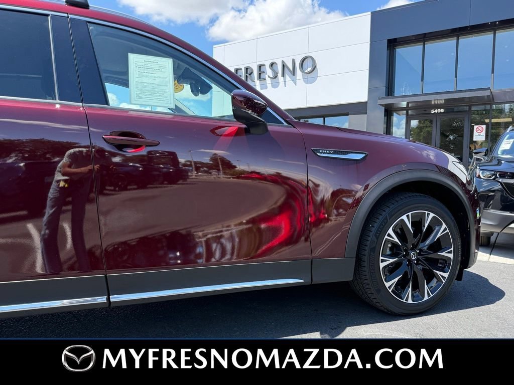 Certified 2024 MAZDA CX-90 Plug-In Hybrid w/ Premium Pkg AWD/4WD image 17