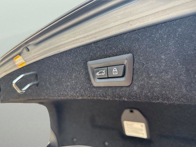Used 2018 BMW M550i xDrive AWD/4WD image 35