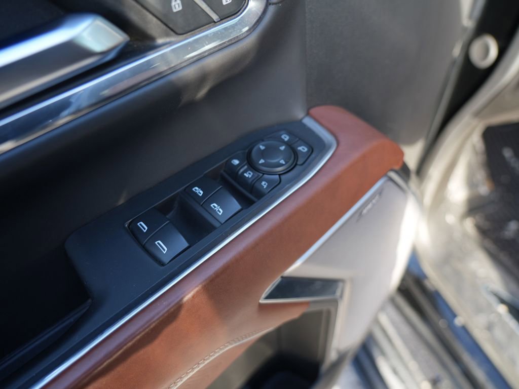 Used 2024 GMC Sierra 3500 Denali Ultimate image 17