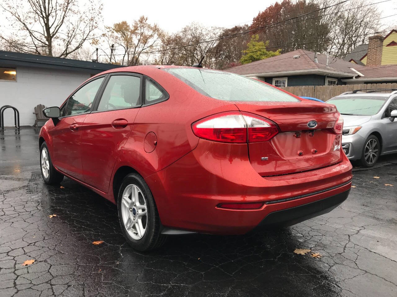 Used 2018 Ford Fiesta SE image 5