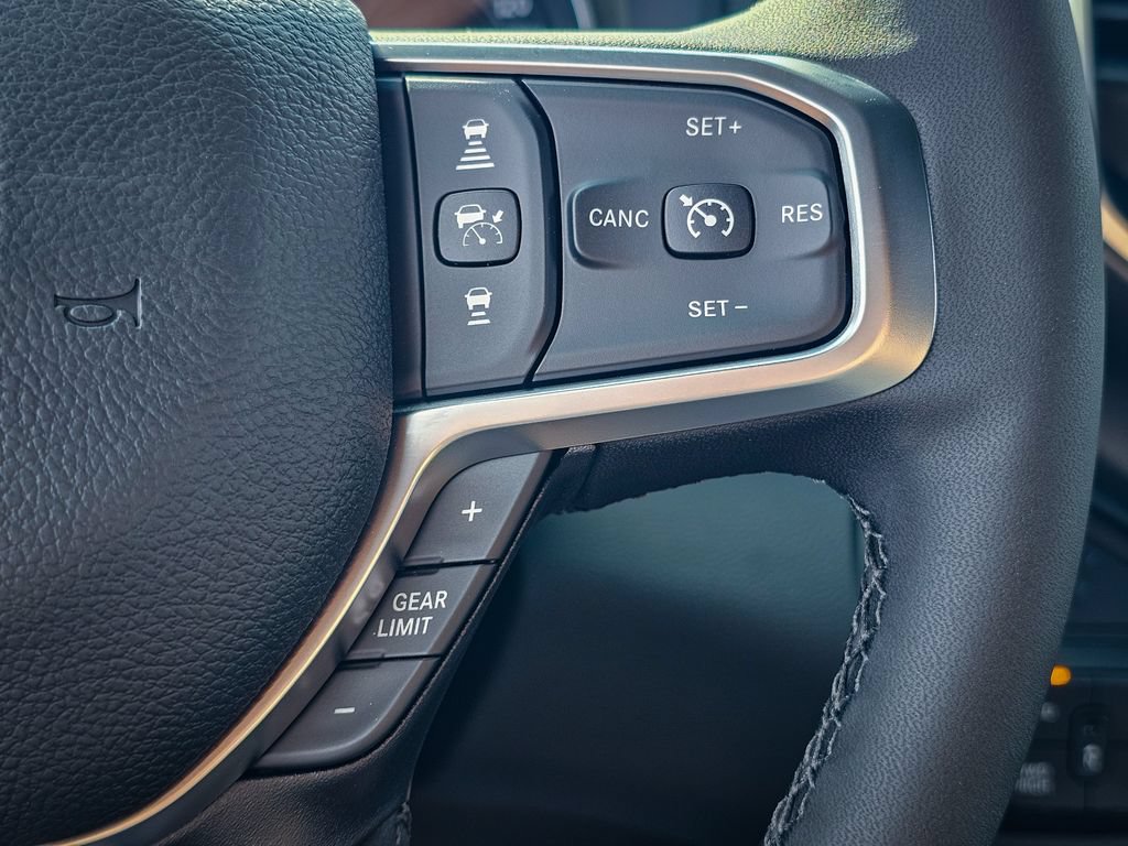 New 2027 RAM 3500 Big Horn AWD/4WD image 21