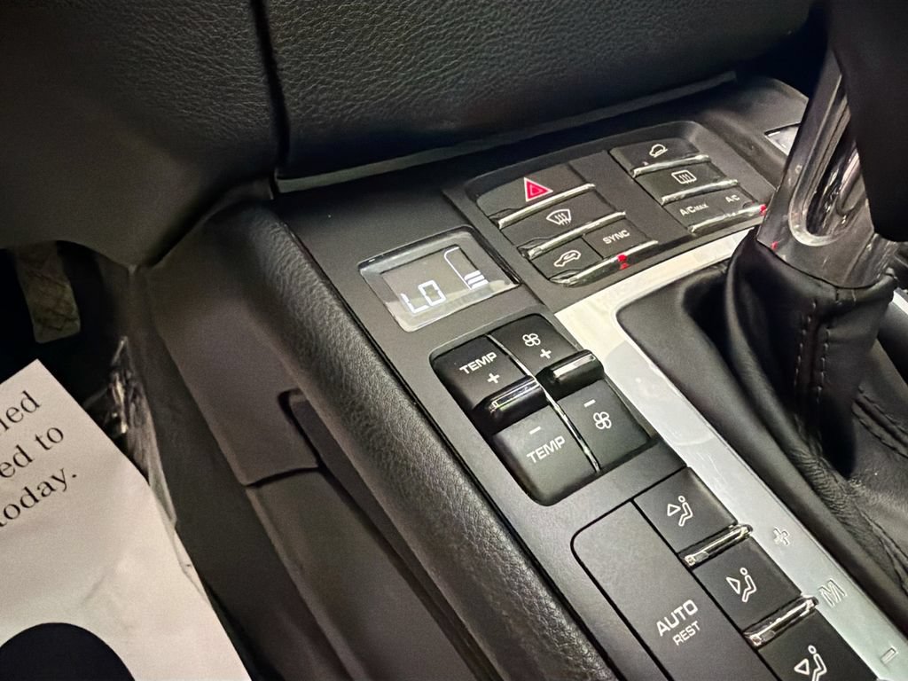 Certified 2017 Porsche Macan S AWD/4WD image 17
