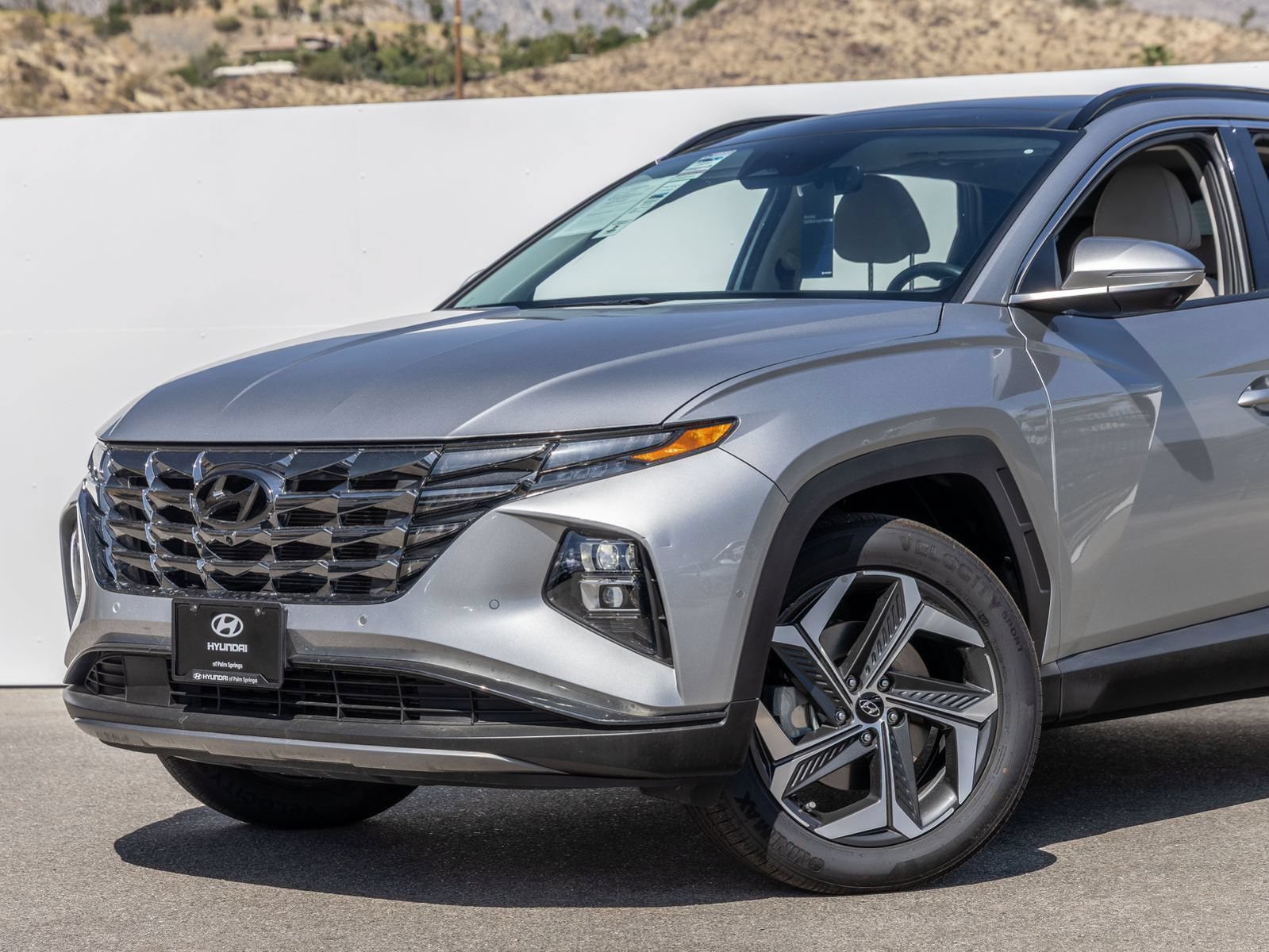 Used 2023 Hyundai Tucson Limited AWD/4WD image 2
