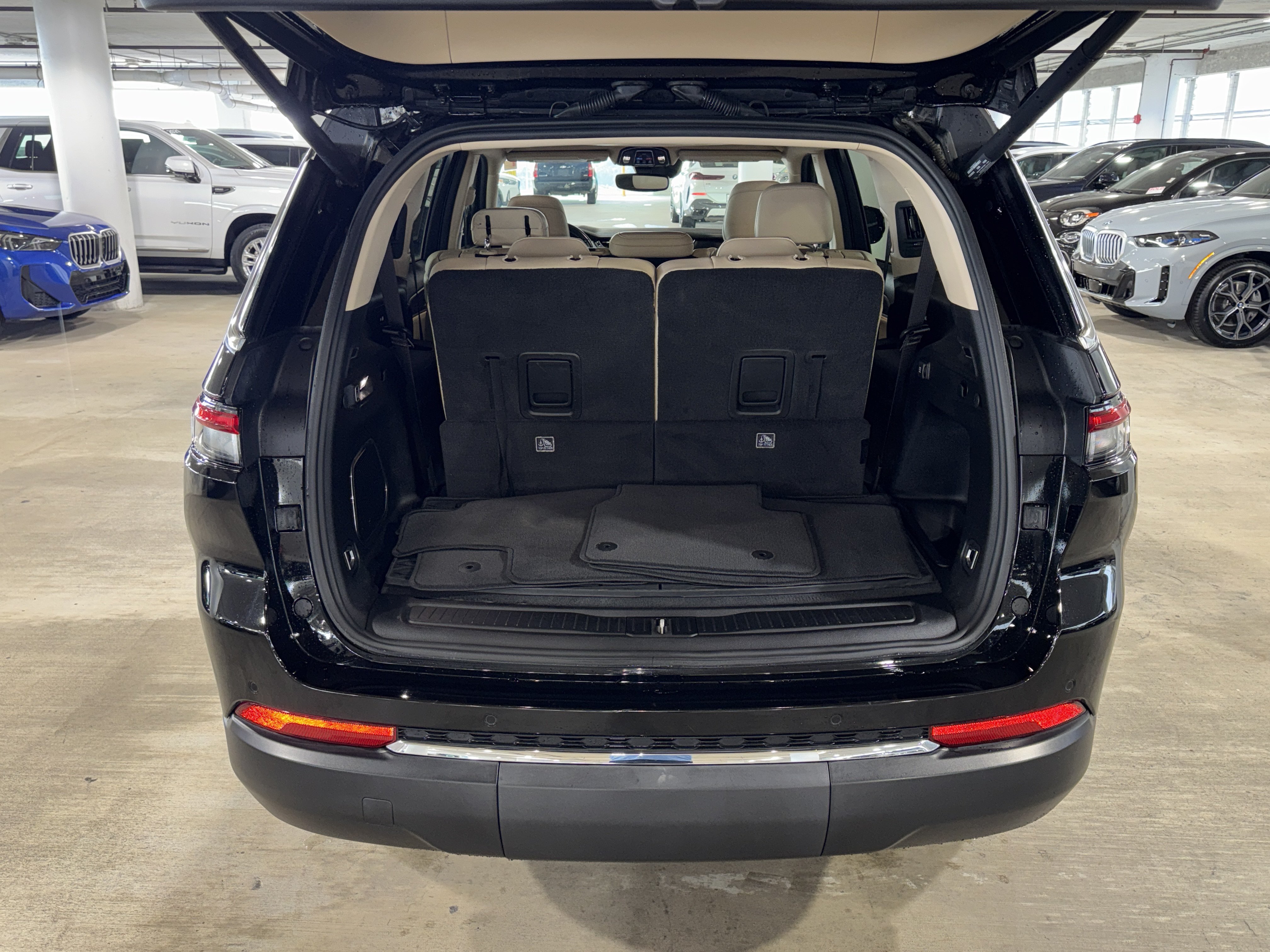 Used 2021 Jeep Grand Cherokee L Limited RWD image 14