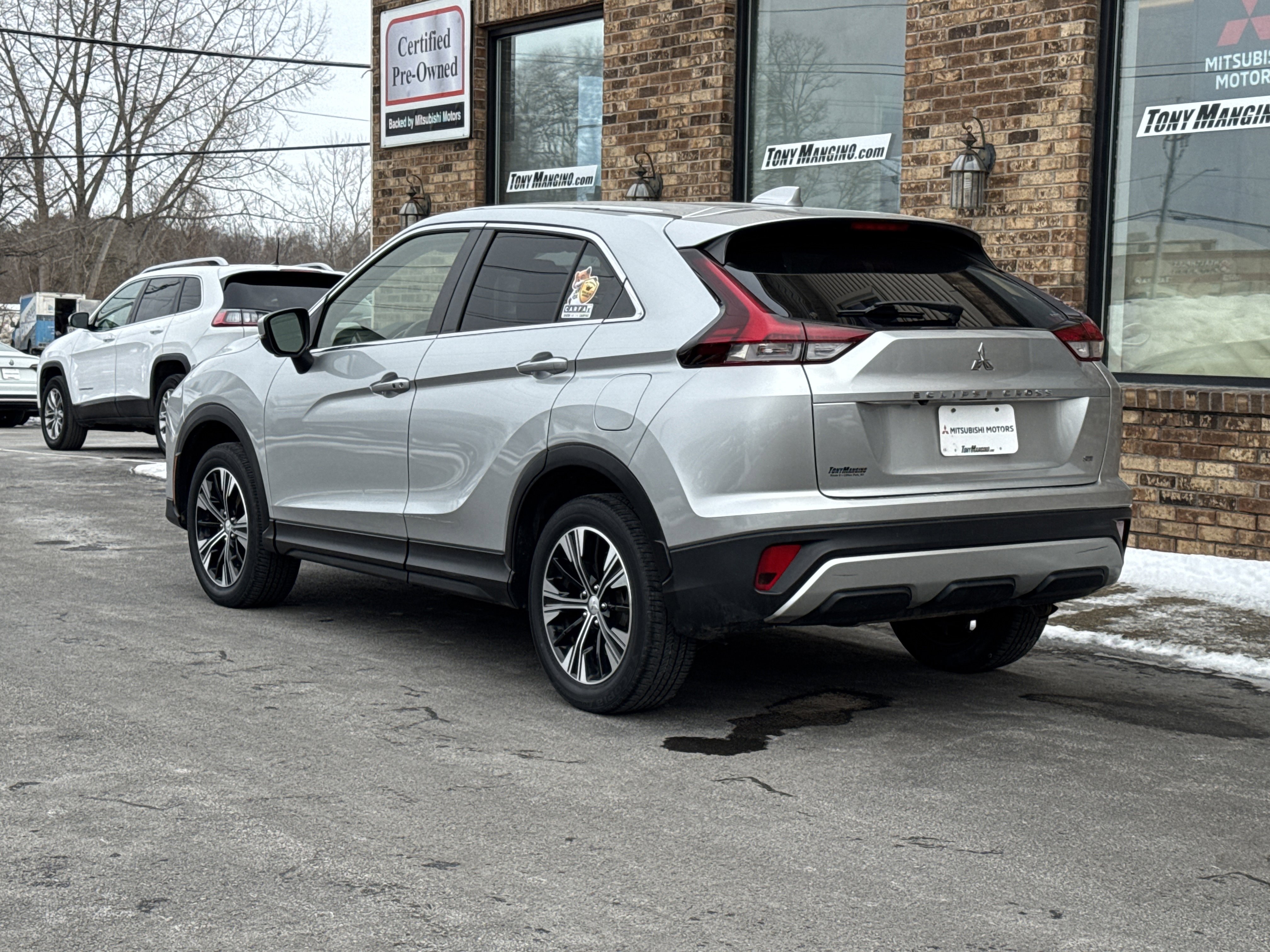 Used 2022 Mitsubishi Eclipse Cross SE image 3