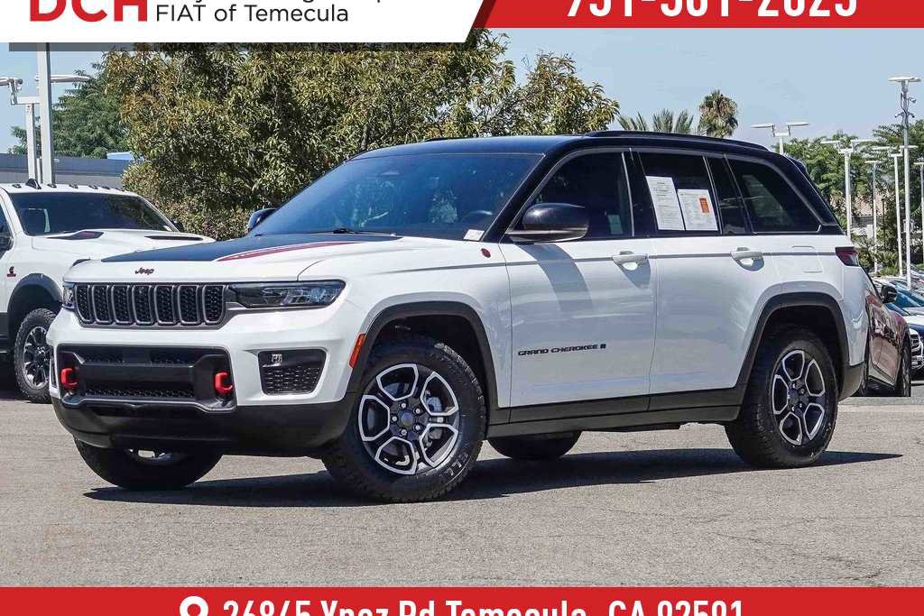 Certified 2022 Jeep Grand Cherokee Trailhawk w/ Luxury Tech Group III
