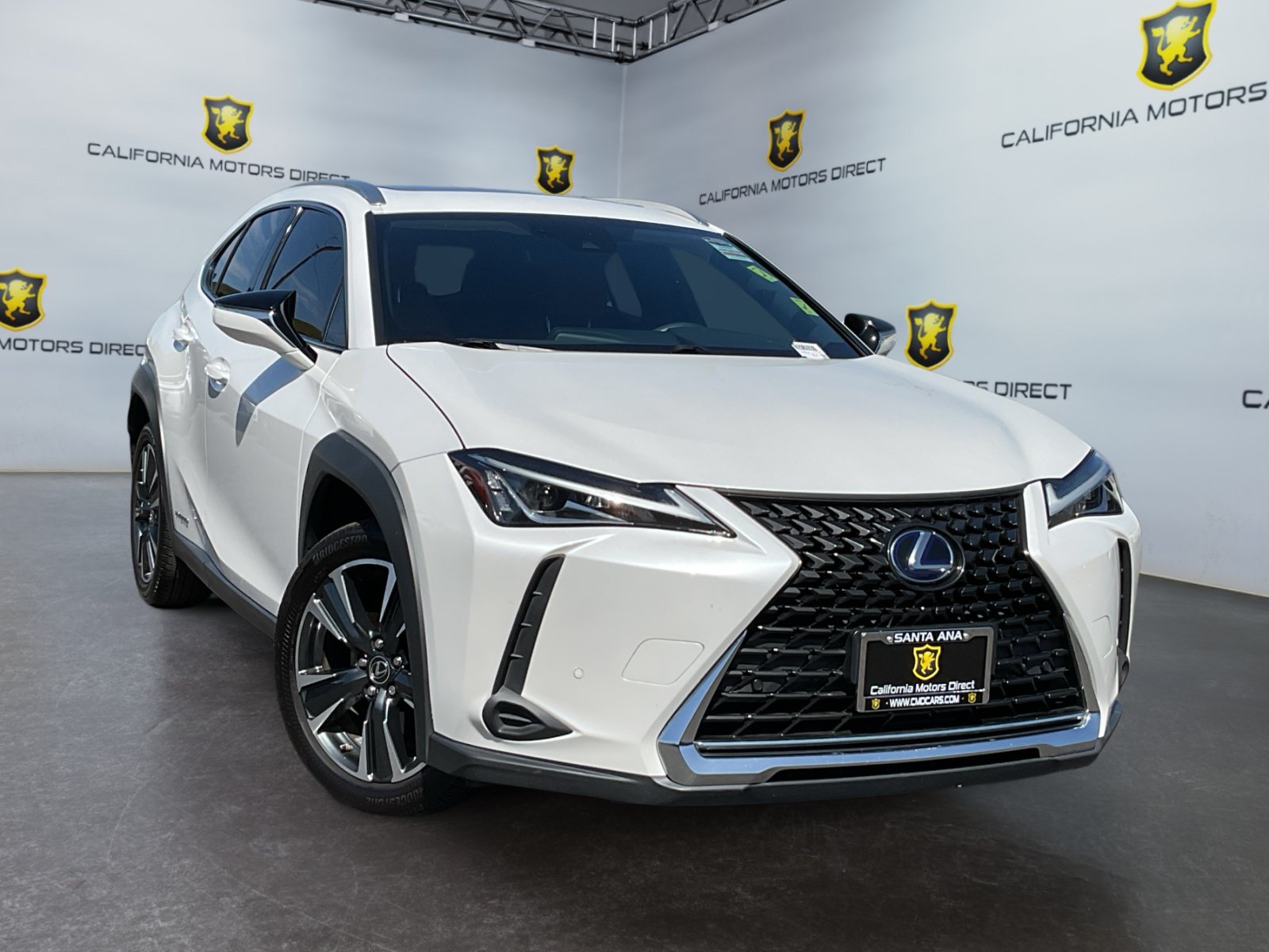 Used 2022 Lexus UX 250h w/ Accessory Package (Z2) AWD/4WD image 3