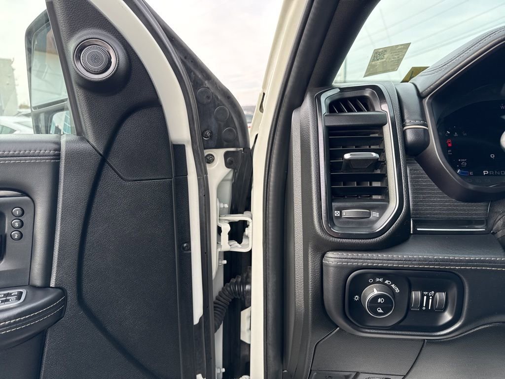 Used 2023 RAM 2500 Limited image 12