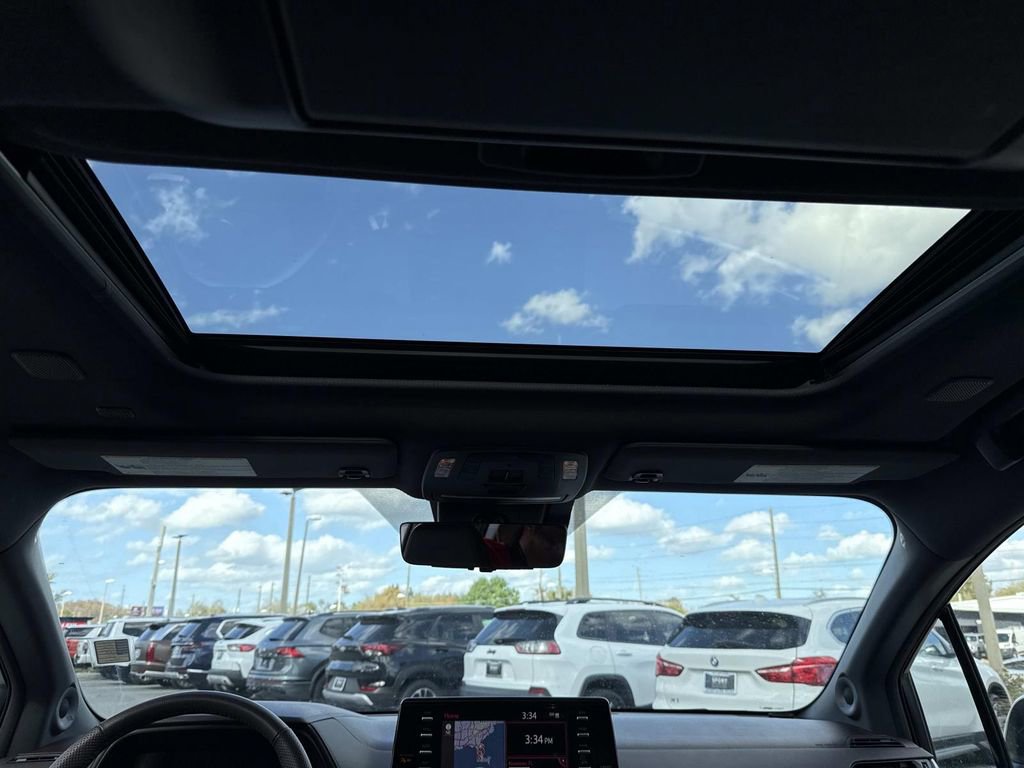 Used 2021 Toyota Sienna Platinum image 21