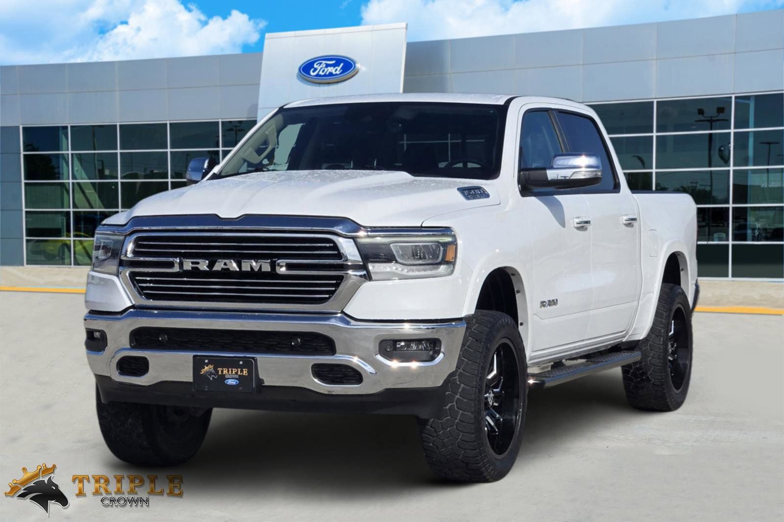 Used 2021 RAM 1500 Laramie RWD image 2