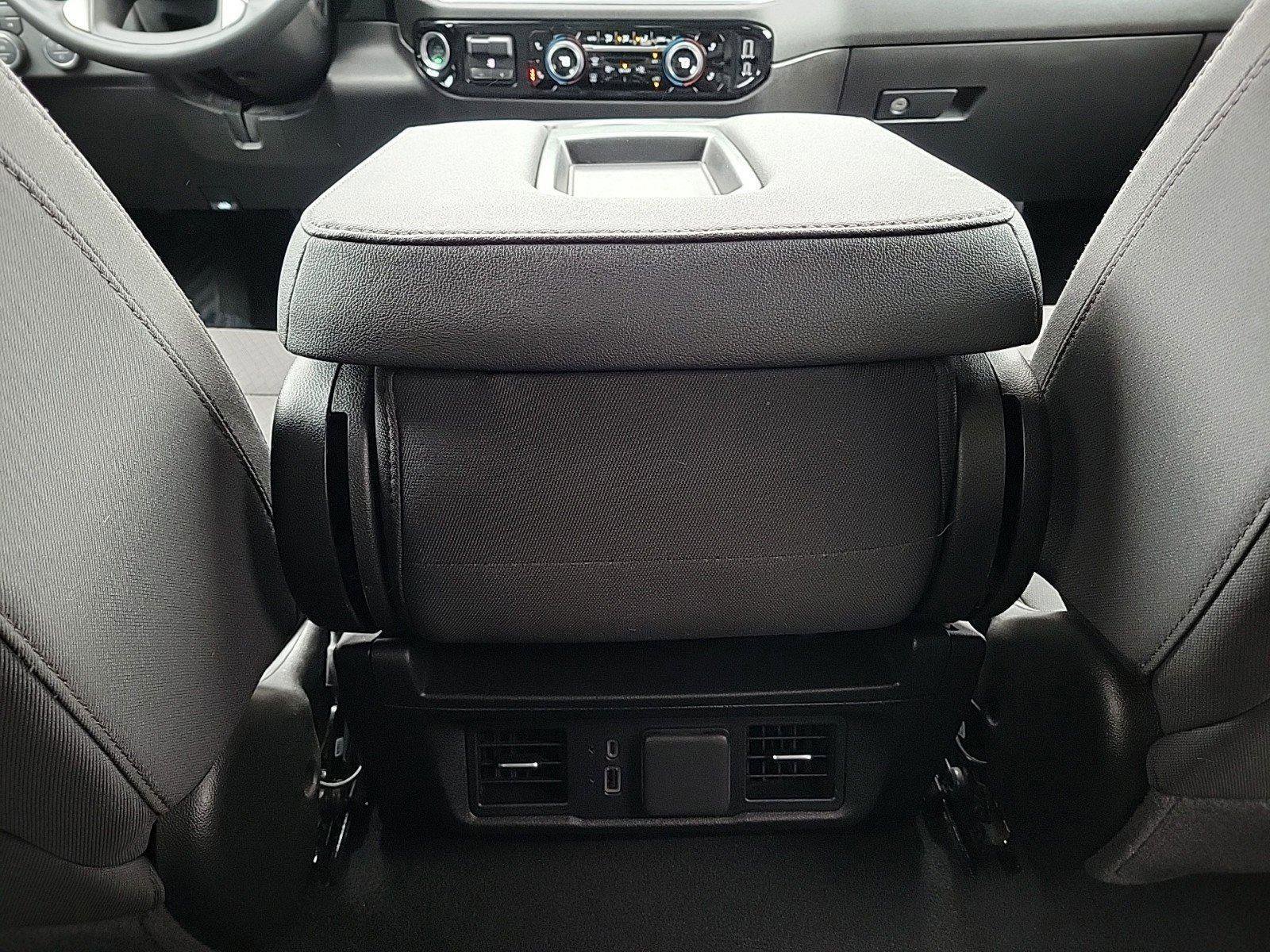 Used 2025 Chevrolet Silverado 2500 LT w/ Convenience Package image 10